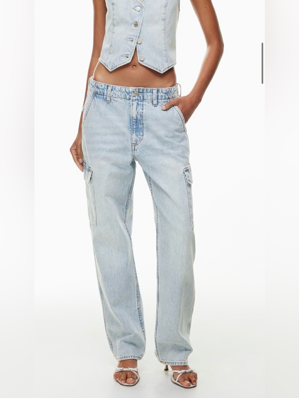 Denim Forum the 90s edie low rise cargo jean (Aritzia) women’s 26